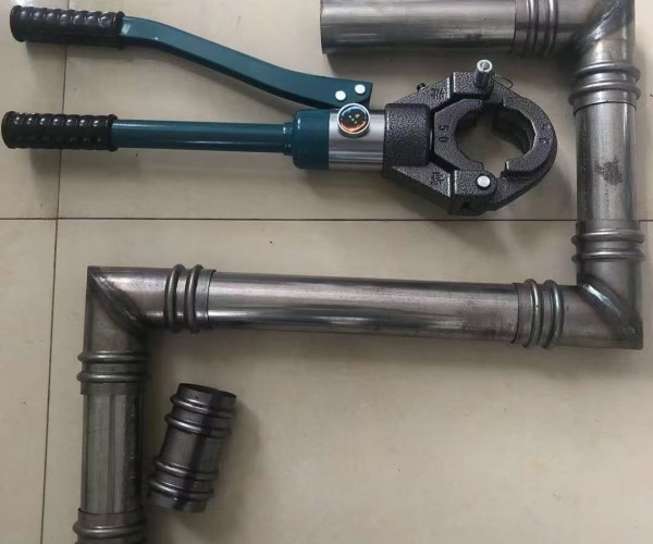 洛隆冷却管生产